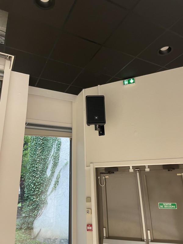 Équipement en matériel audio , vidéo  et déploiement câblages dans un centre de formation à Lyon